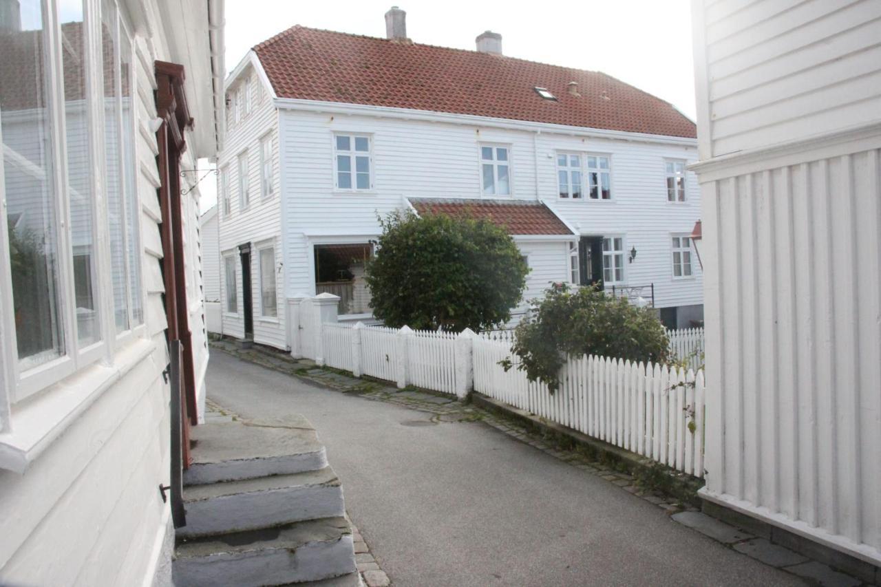 Gamle Apoteket I Gamle Skudeneshavn Exterior photo